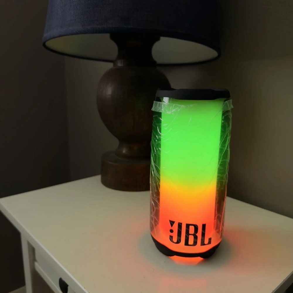 New JBL Pulse 5 Bluetooth Speaker
